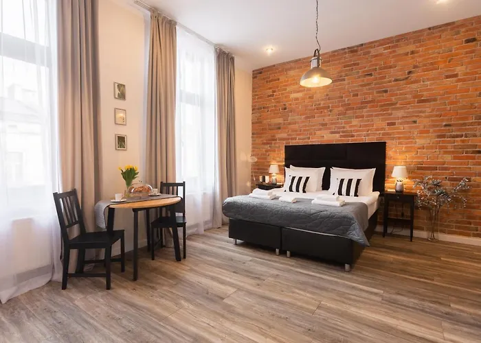 Leo Apartments Old Town Residence