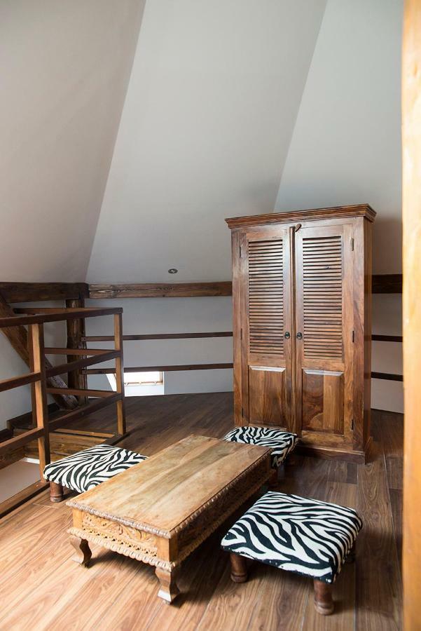 Leo Old Town Apartment
